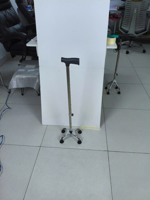 Gậy Người Già 4 Chân - Mẫu Chân Tù - Hình ảnh 4